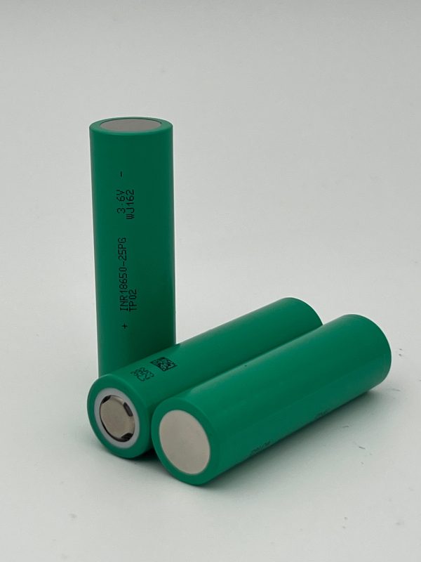 Tenpower INR18650-25PG - 3.7V 2500 Mah Li-ion Şarjlı Pil - 30A - Görsel 3